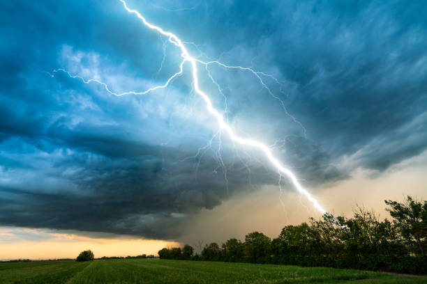 Biblical Meanings of Thunder in Dreams